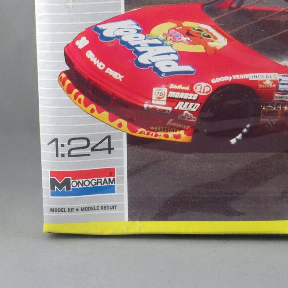Vintage Nascar Model - Bahari Pontiac by Monogram - 1/24 Scale New in Box - Picture 2 of 8